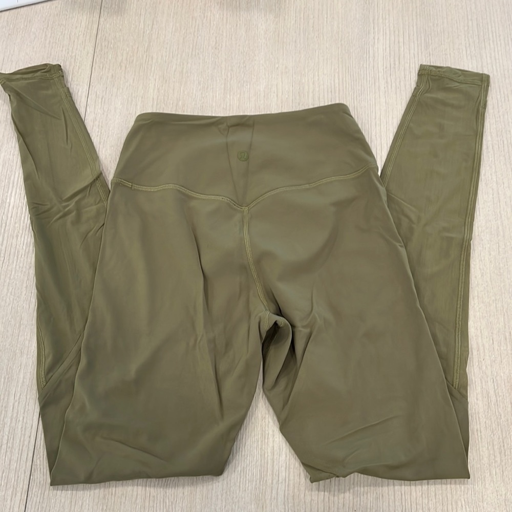 Lululemon mesh olive leggings